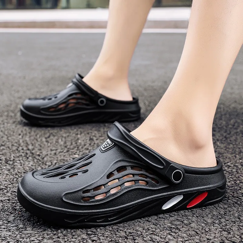 New Summer Aqua Shoes Men's Outdoor Hollow Out Beach Water Flats Slip On Breathable Lightweight Sandals Zapatos Hombre