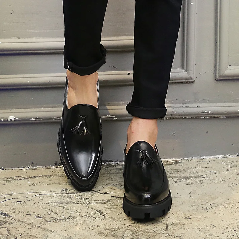 Men Casual Shoes Pointed Toe Dress Thick Soled Antiskid Luxury Designer