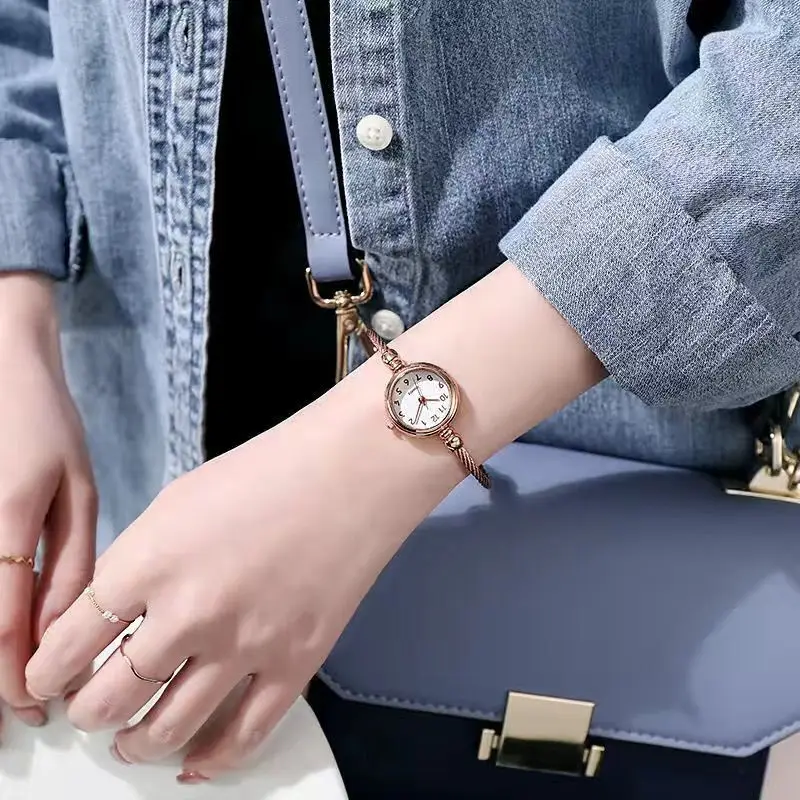 

New Fashion Women Men Quartz Watch Mens Women Watches Luxury Classic Retro Big diamond Wristwatches