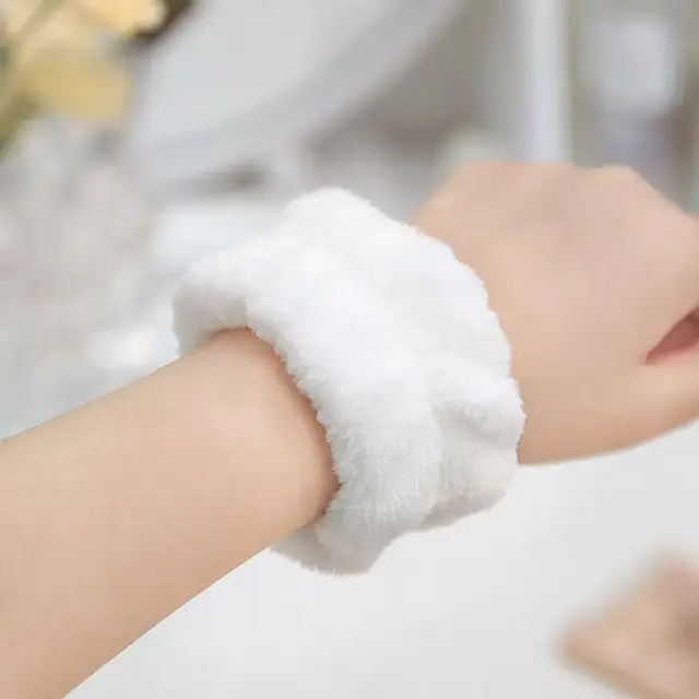 Csuklómosó Öv Puha Mikroszálas Törülköző Csuklószalagok Mosáshoz Az Arcvíz Felszívódása Mosás Megakadályozza A Nedvesség Sávját - Image 5