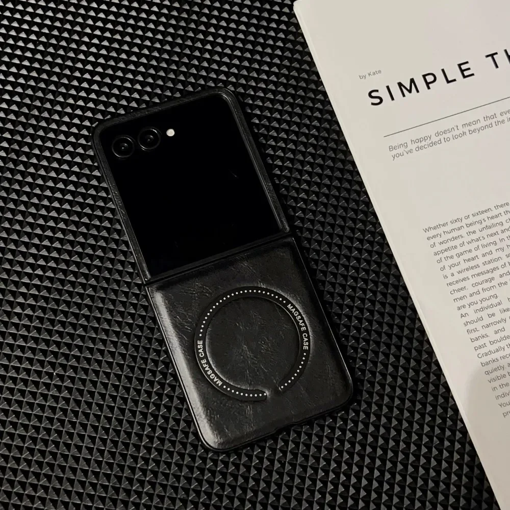 Vintage-Style Leather Magnetic Phone Case - Shockproof Protective Cover