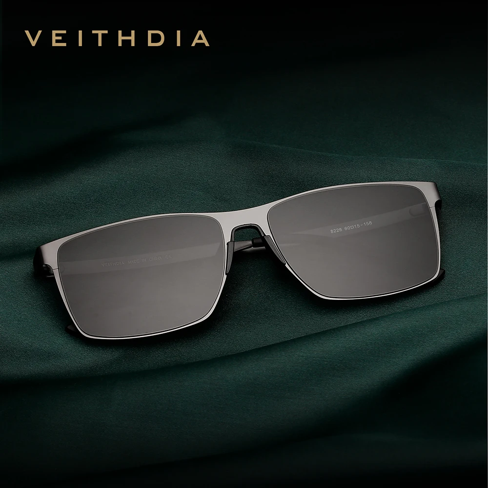 VEITHDIA Occhiali da sole da uomo Pesca polarizzati UV400 Lenti in nylon Occhiali da guida per esterni Occhiali da sole in acciaio inossidabile per uomo_voghion.com