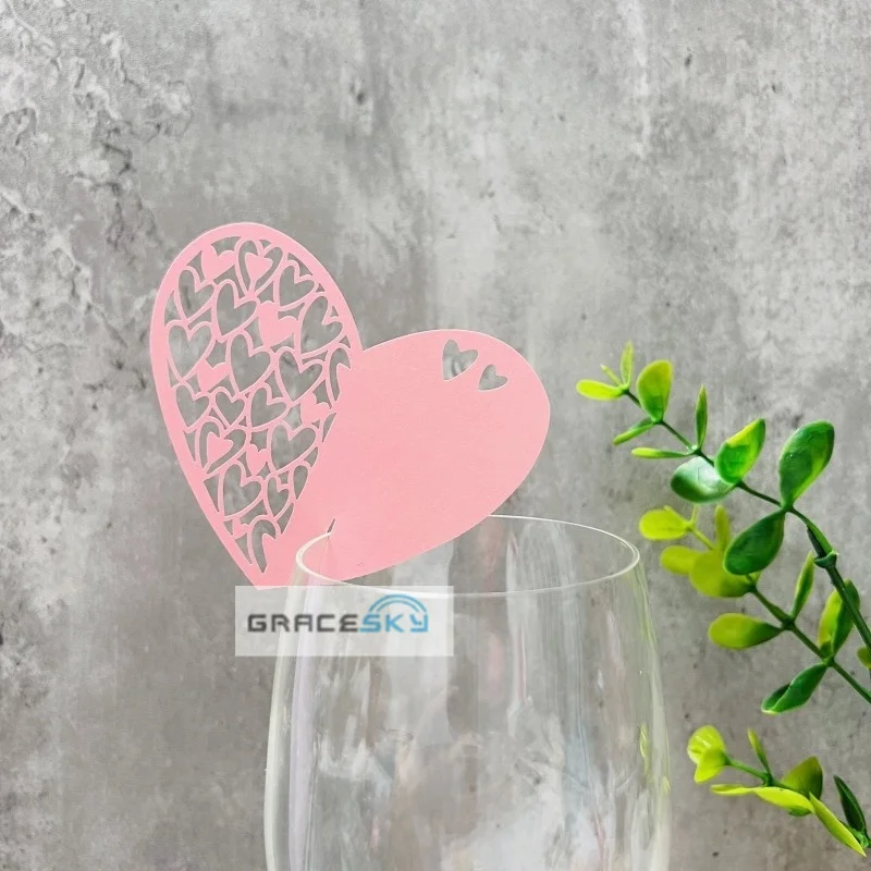레이저 커팅 러브 하트 유리 카드, 장소 이름 카드, 웨딩 파티 테이블 초대장 카드, 생일 이벤트 장식, 50 개/로트