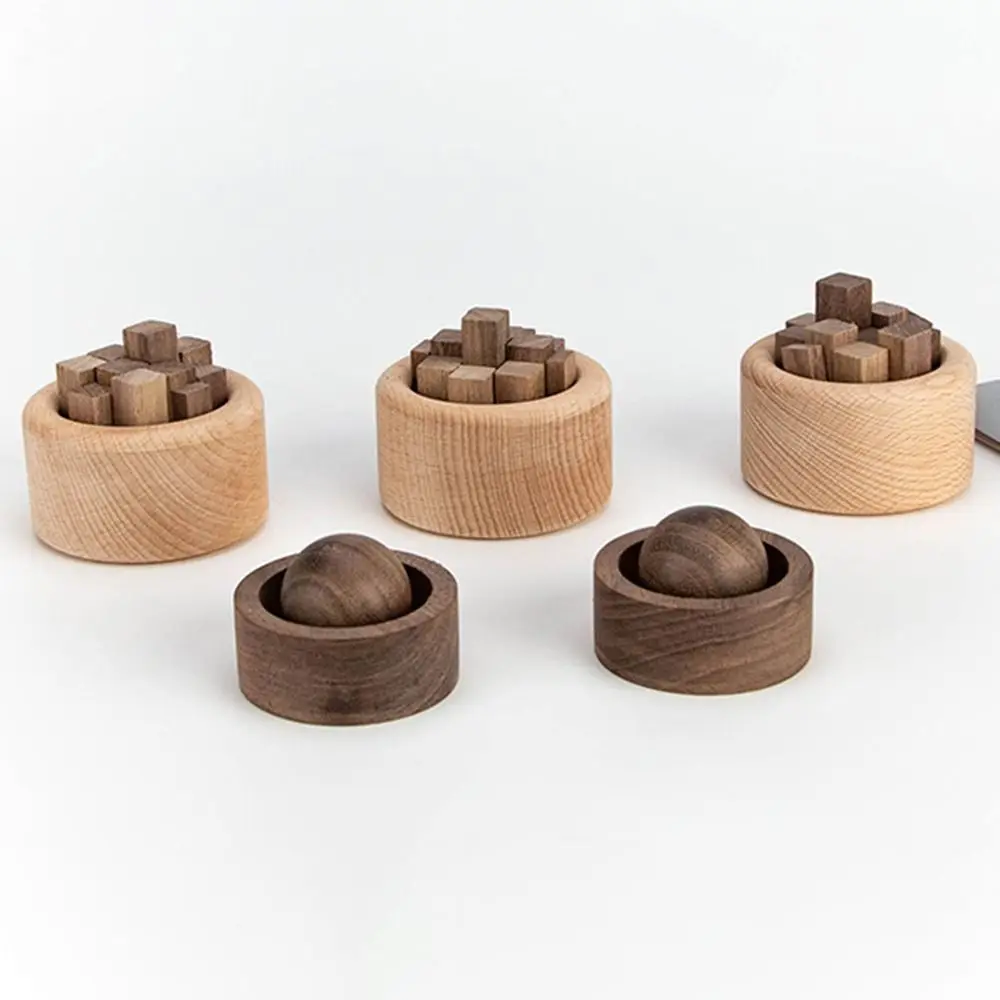 Perfume Volatile Aromatherapy Diffuser Spheres Refillable DIY Wooden Essential Oil Diffusers Creative Unique
