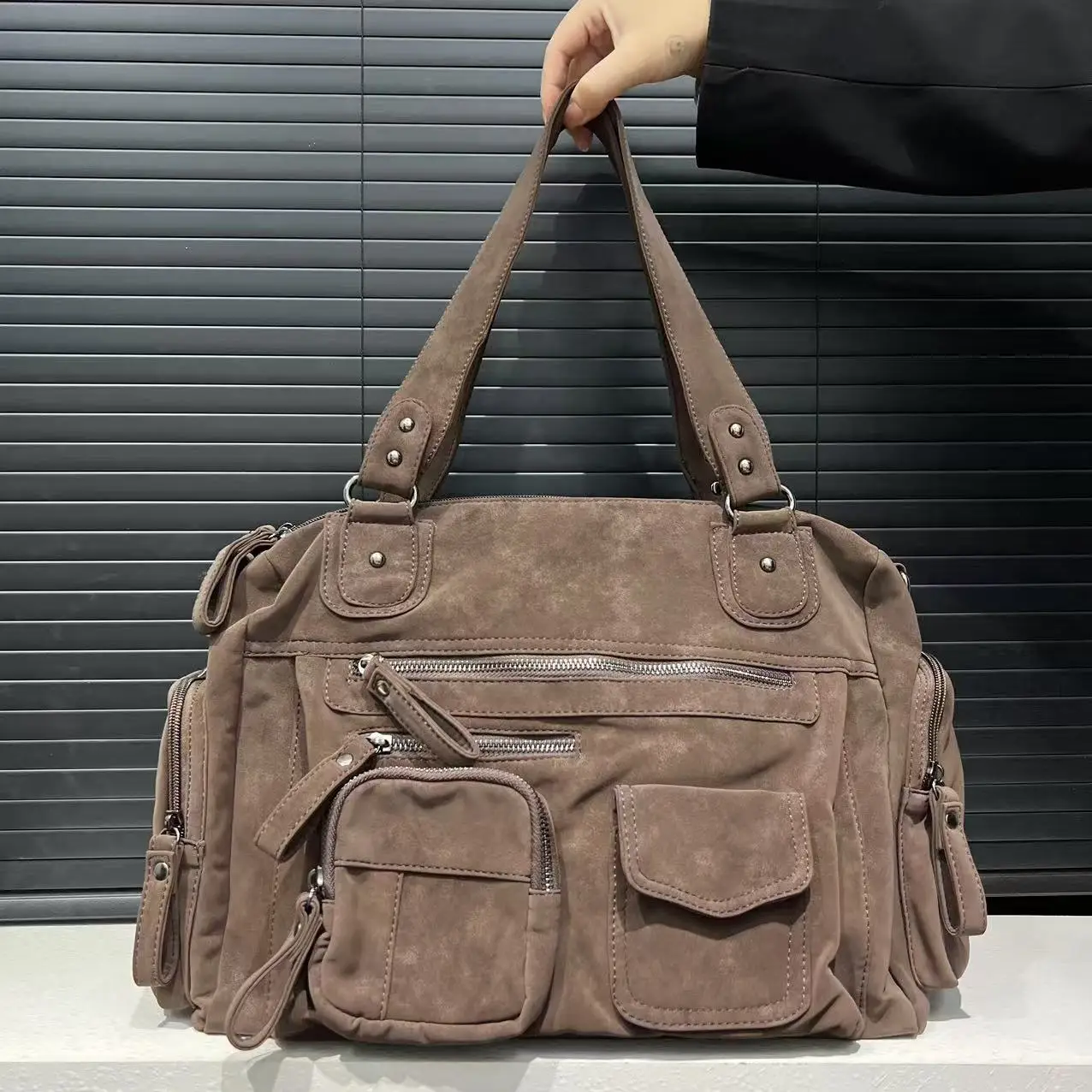 Women's Fashion Vintage Washed Soft Leather Tote Bag Large Capacity Commuter Multi-Pocket Shoulder Messenger Bag