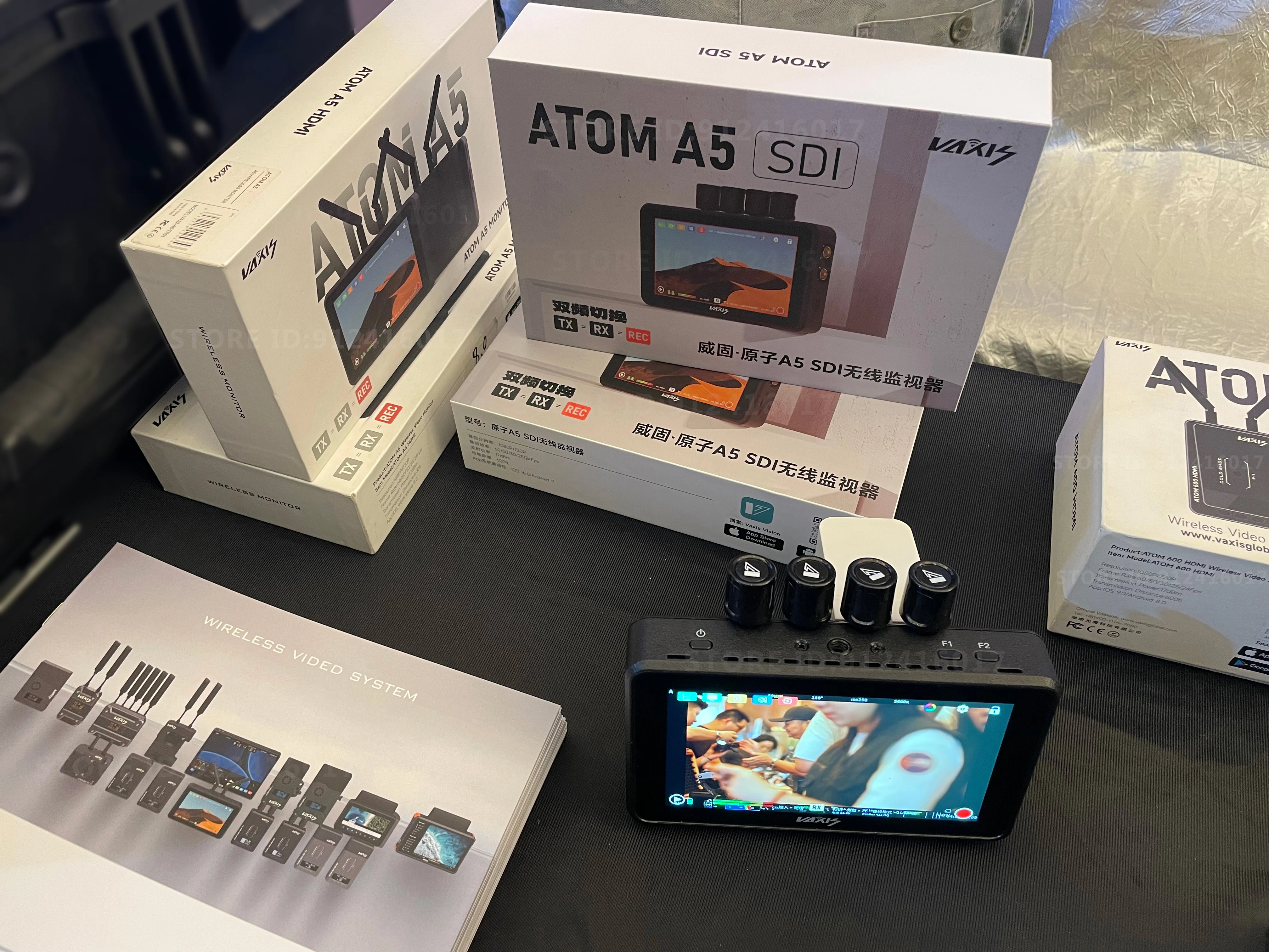 Atom A5 SDI 5.5 inch 2000 ints Wireless Monitor Touchscreen Display RX & TX Mode