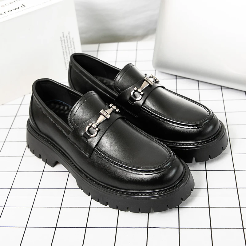 أحذية رجالية جديدة كاجوال بدون رباط ذات نعل سميك لزيادة الطول، أحذية جلدية أنيقة للأعمال، أحذية رسمية للرجال للارتداء الخارجي