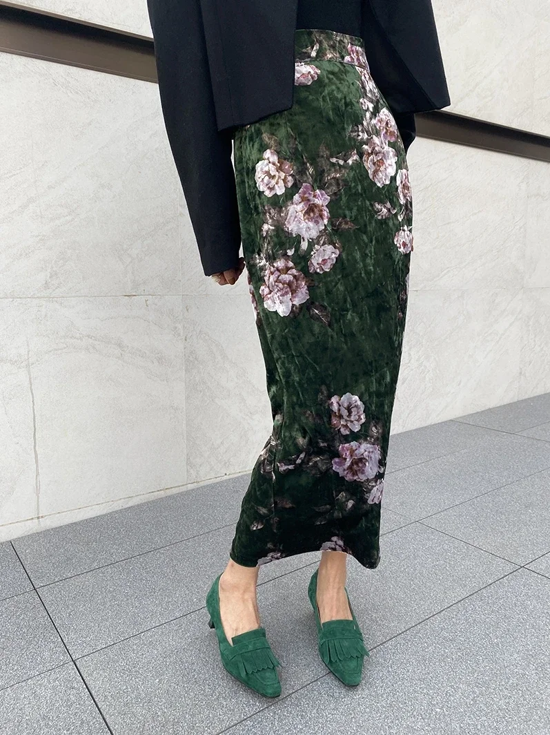 

Retro Gold Velvet Printed Back Slit New Chinese Mid-Length Skirt for Women