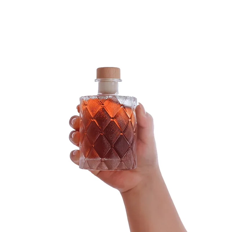 Whiskey Decanter Set Cute small capacity whiskey decanters novelty lead-free glass bottle for Liquor Scotch Bourbon