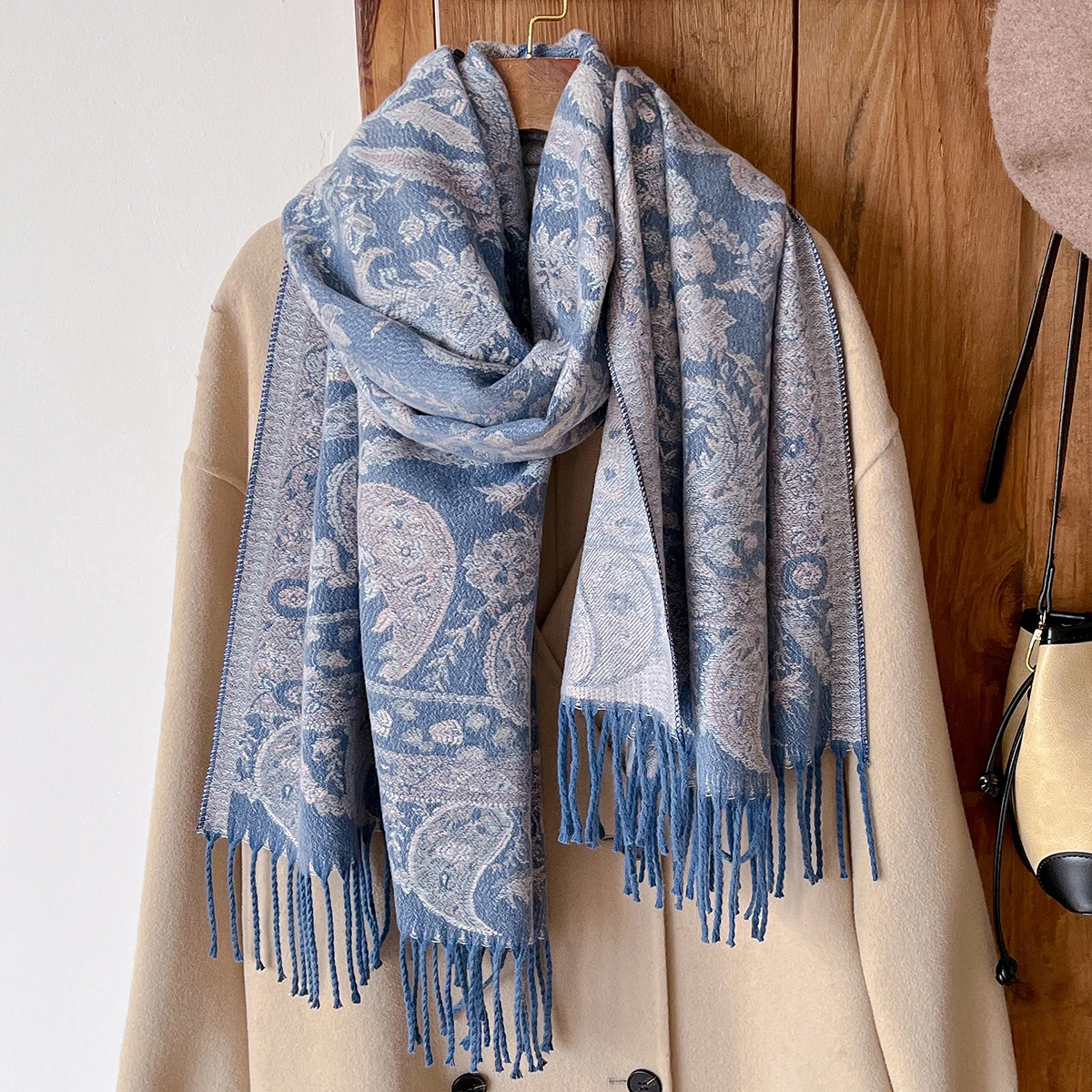 Winter New Brand National Style Paisley Design Thick Pashmina Warm Shawl Long Tassel Print Scarf Women Keep Warm Poncho Stoles