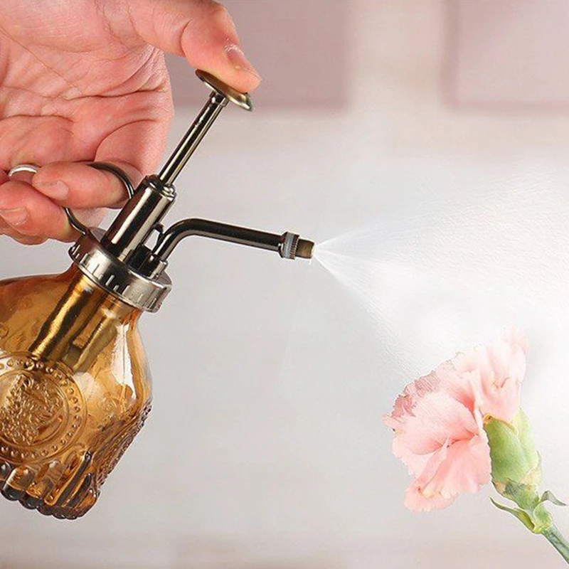 Vintage Glass Watering Can Retro Air Pressure Spray Bottle Garden Plant Watering Bottle Household Sprinklers Disinfection Tool watering can pressure spray bottle
