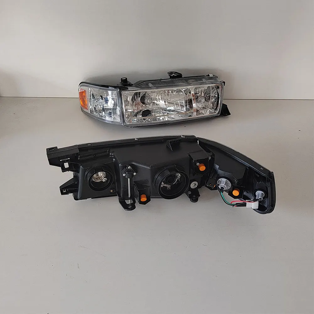 Car Crystal Headlights Front Turn Signals 8111022673 For