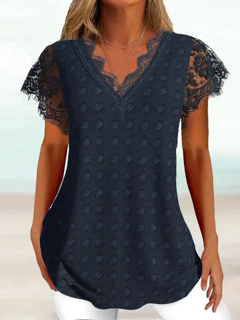 

Plus Size Women Short Sleeve V-neck Graphic Lace Printed Top