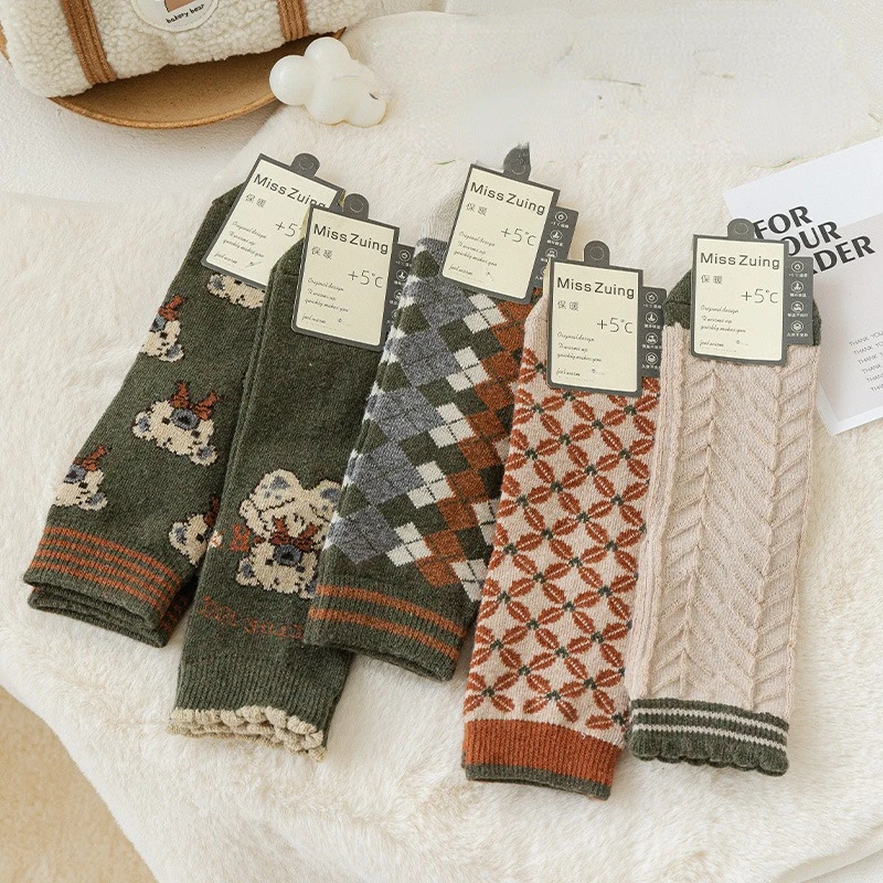 

Fashion Women Socks Winter Cold Resistance Keep Warm Wool Sock Thick Geomeric Patterns Korean Luxury Socken Calze