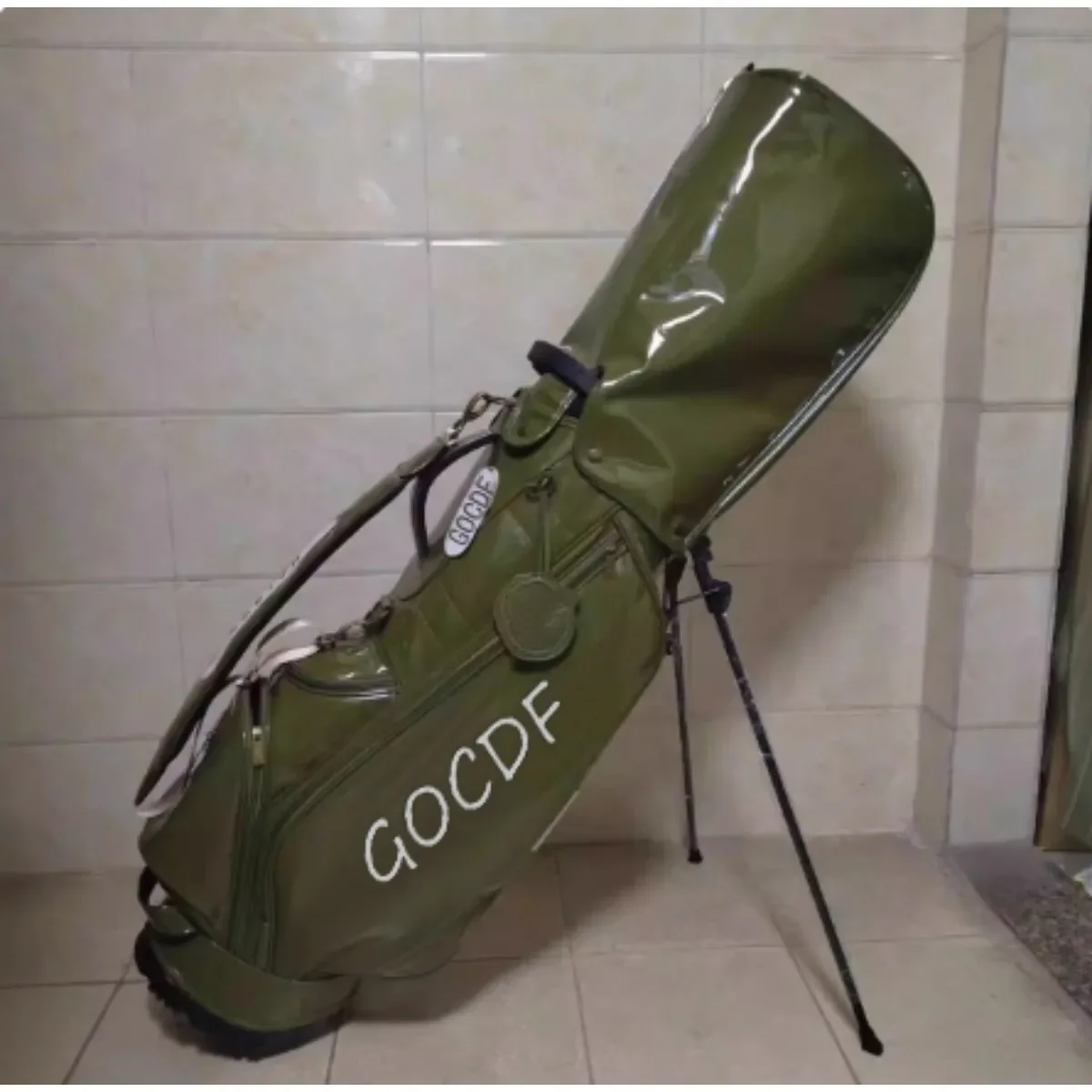 

Новинка 2024, сумка для гольфа, модная вместительная сумка для одежды, искусственный материал, регулируемая сумка для гольфа