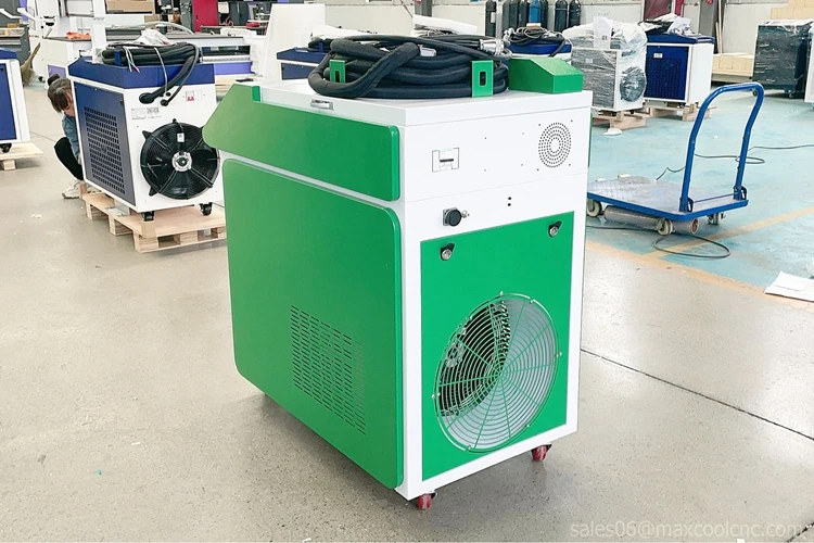 500W Handheld Mopa Pulse Fiber Laser Cleaning Machine Rust Painting Removal For Metal Wood