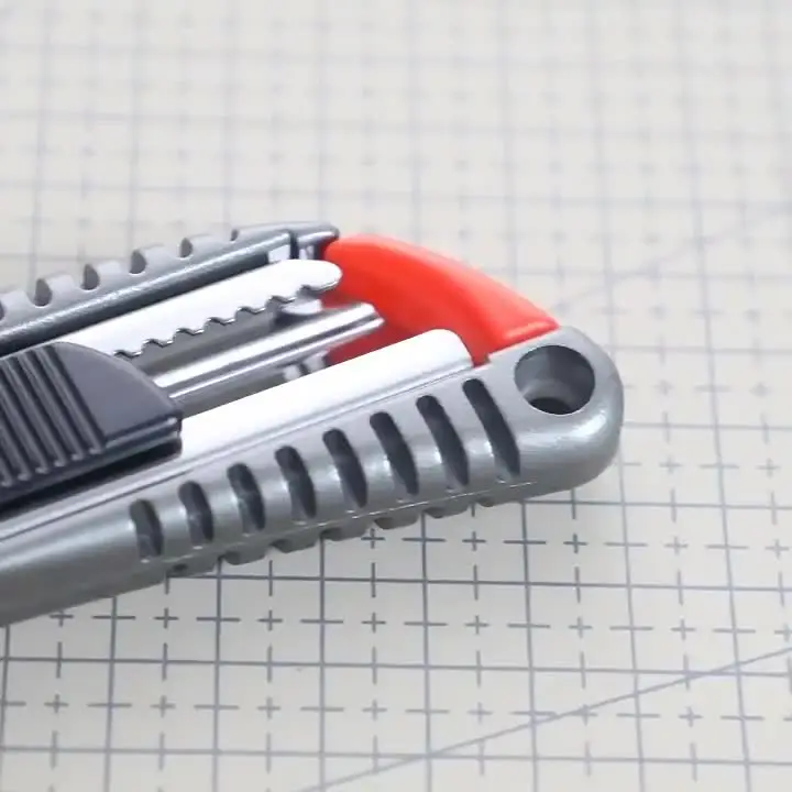 Japanese original NT CUTTER L-500G/L-500GRP multi-function