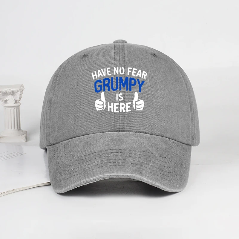 “두려워하지 마세요, 화가나는 사람은 여기에 있어요” 슬로건 엄지손가락 프린트 워싱 처리된 야구 모자 부드럽고 편안하며 가볍고 통기성이 좋으며 유머러스합니다.