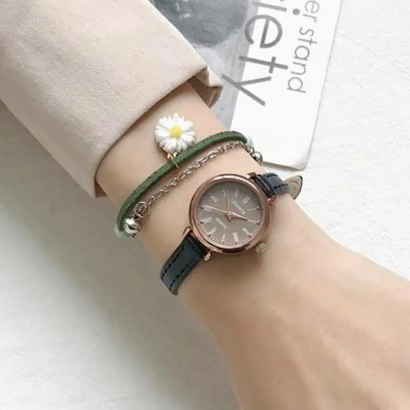 

Retro Round Quartz Roma Mini Digtal Dial Casual Wrist Watches Leather Strap Fashionable Clock for Waterproof Wristwatch for Girl