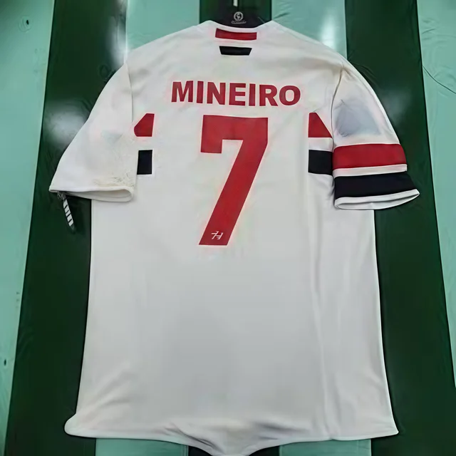 25 Nuevo Popular Verano Real Madrid Bellingham Jersey Retro