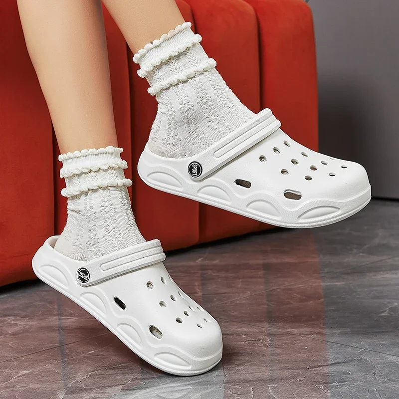 Summer Comfortable Clogs Slippers for Women Lightweight Anti Slip Beach Sandals Woman Fashion EVA Waterproof Garden Shoes women sandals garden shoes