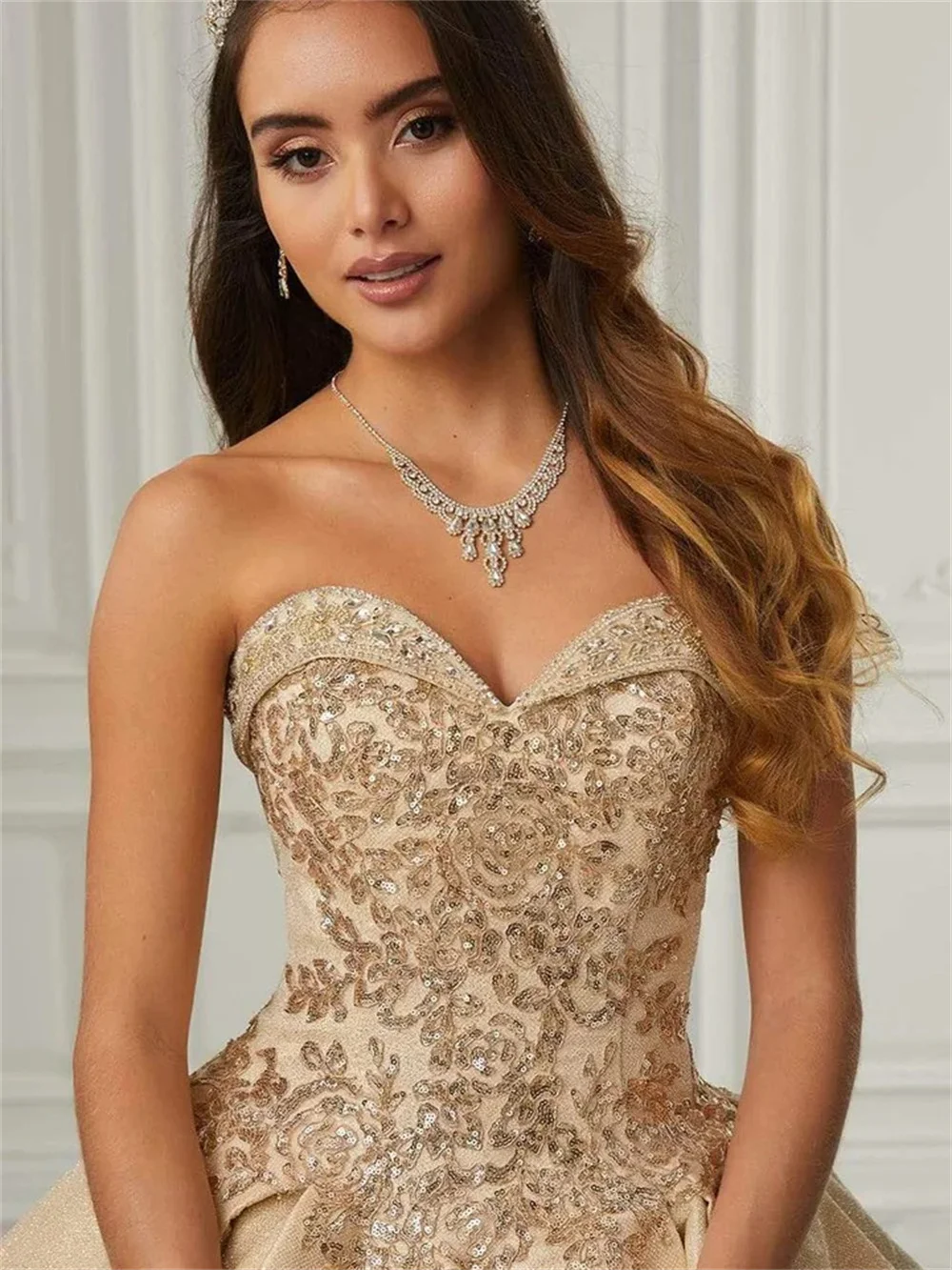 Рисунок 3 - Роскошные атласные платья для Quinceanera 2024