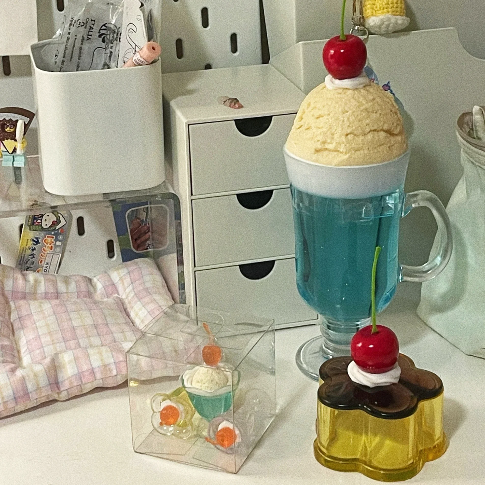 

Model Desk Decoration Soda Cup Drop Gum Handmade Creative Gift Strawberry Ice Cream Topping Soda Glass Cup Girl Room Decoration