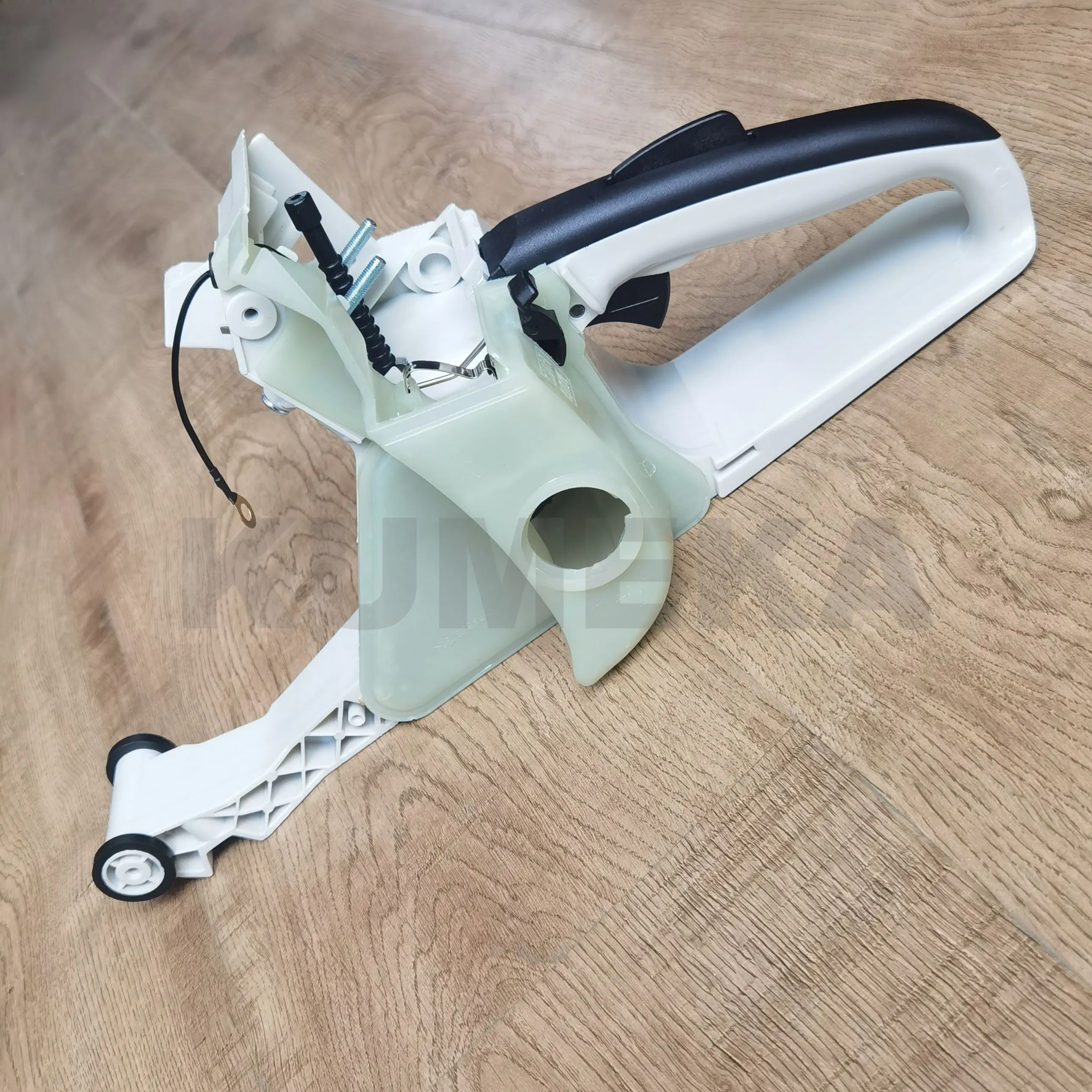 Protezione Maniglia Serbatoio Originale USA Per Motosega STIHL 038, 038AV, MAGNUM