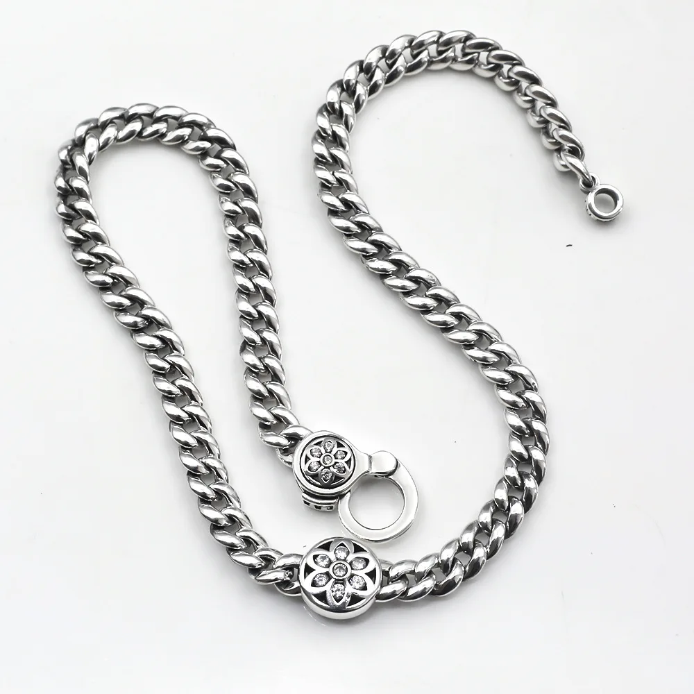 Six Mangxing inlaid Sakura Couple Necklace