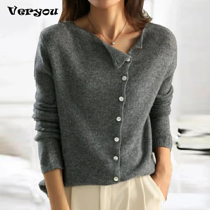 

2023 Autumn Knitted Sweaters Vintage Single-breasted Cashmere Cardigan Women Loose Round Neck Thin Outer Wear Sweet Small Coat