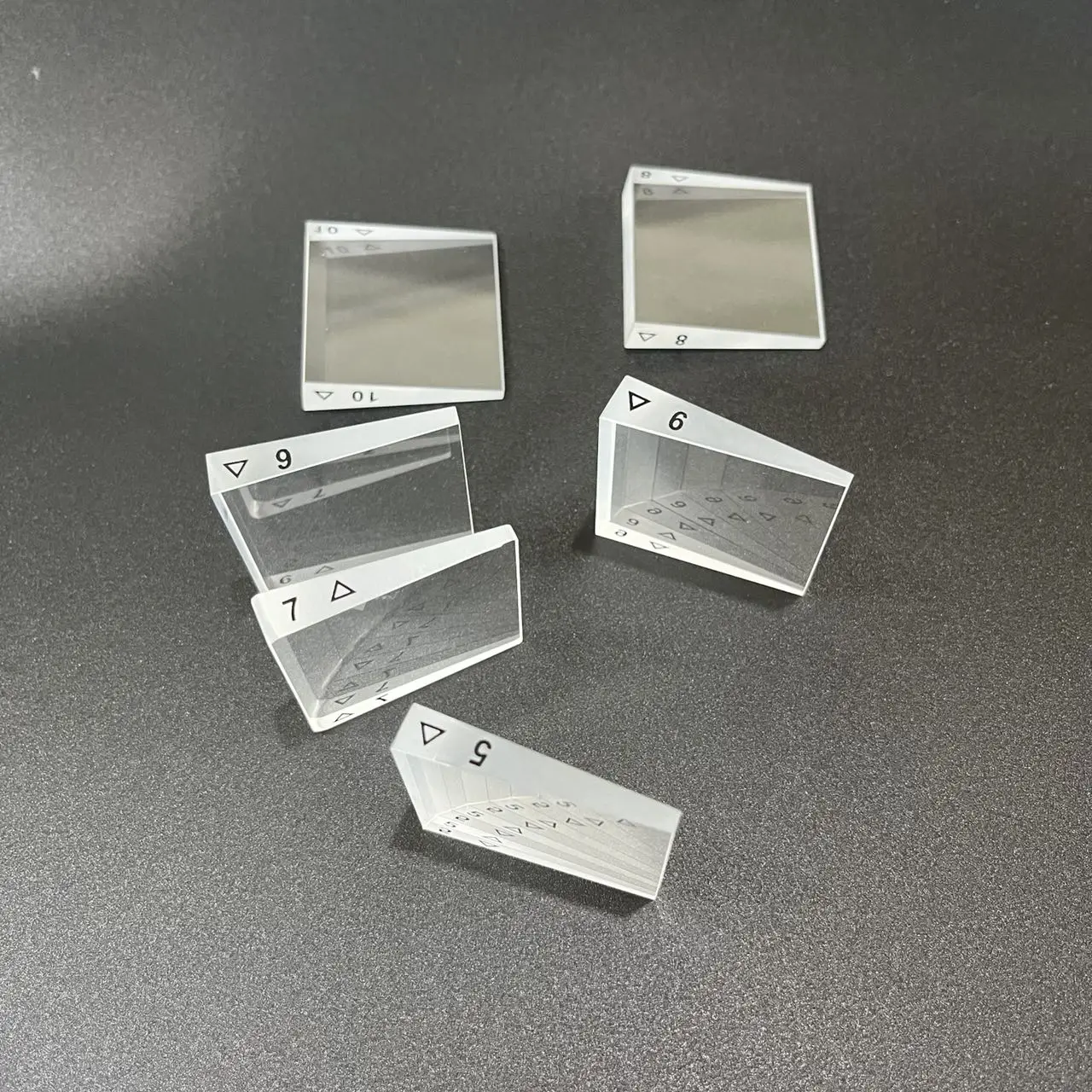 Description Picture 4 of item10 degrees Optical Wedge Prism for Ophthalmic Strabismus - Prisms Glass Lens Processing - Triangular Prism for Strabismus Glasse