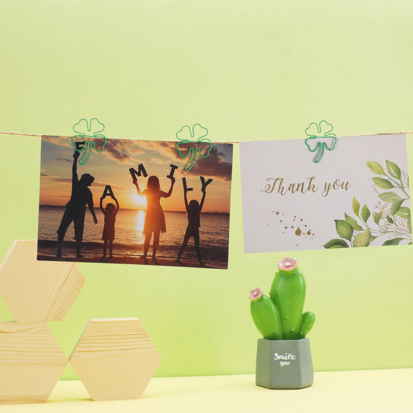 30Pcs 네잎 종이 클립 귀여운 장식 금속 종이 클립 세트 다기능 사무용품 북마크 노트 사진