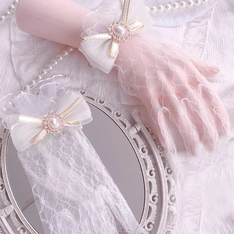

Women Gloves Stretchy Sexy Lace Short Tulle Full Finger Mittens Leaf Sheers Elegant Lady Driving Gloves Wedding Bride Glove