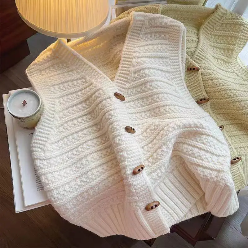 

2024 Women Autumn Winter Retro Twist Sweater Vest Coats Female Knitted Sleeveless Jackets Ladies V-neck Cardigan Waistcoat Y200