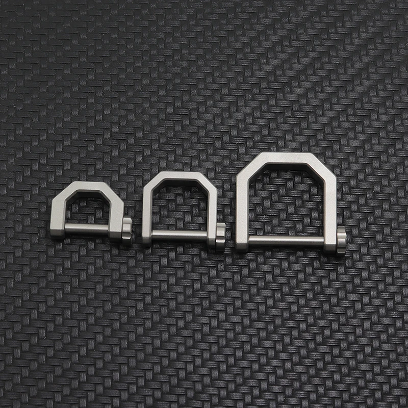 

S/M/L Horseshoe Buckle Titanium Alloy D-shaped Keychain Multi-functional Mini Lock Buckle