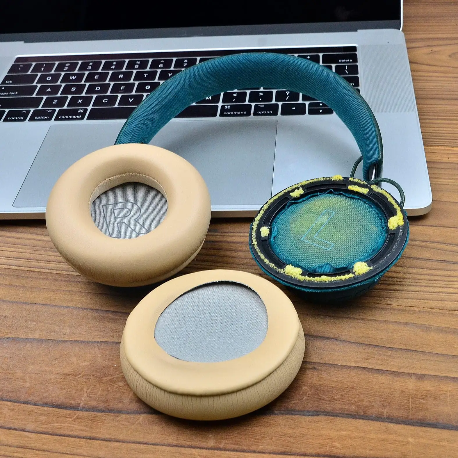 Replacement Ear Pads for B&O beoplay H4, H6, H7, H9, H9i, HX H9 gen 3 Headphones Ear Cushions