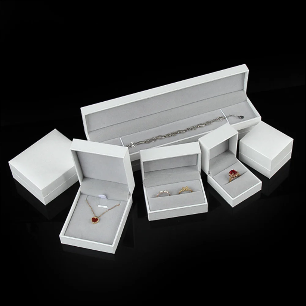 High Quality White Velvet Jewelry Box Rings Bracelet Box Wedding Earrings Storage Holder Organizer Bracelet Earring Box 3pcs lot jewelry foam tray diy inserts liners velvet jewellery rings bracelet watch showed case earrings hole tray for jewelry