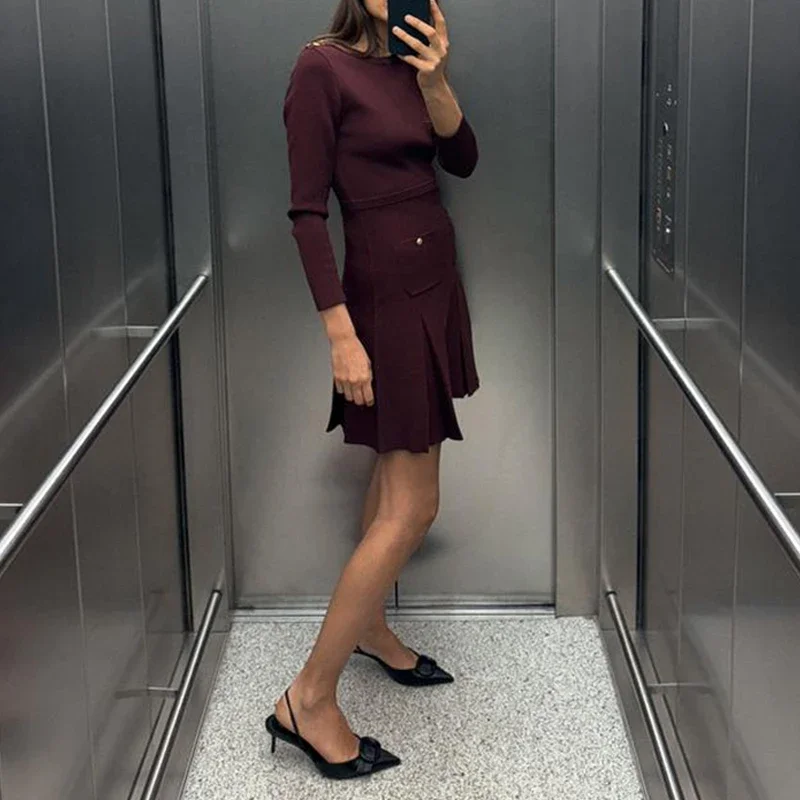 Knit Burgundy Red A-line Mini Dress Women O-neck Long Sleeves Pleat Party Dresses Female 2025 Spring New Pockets Button Vestidos
