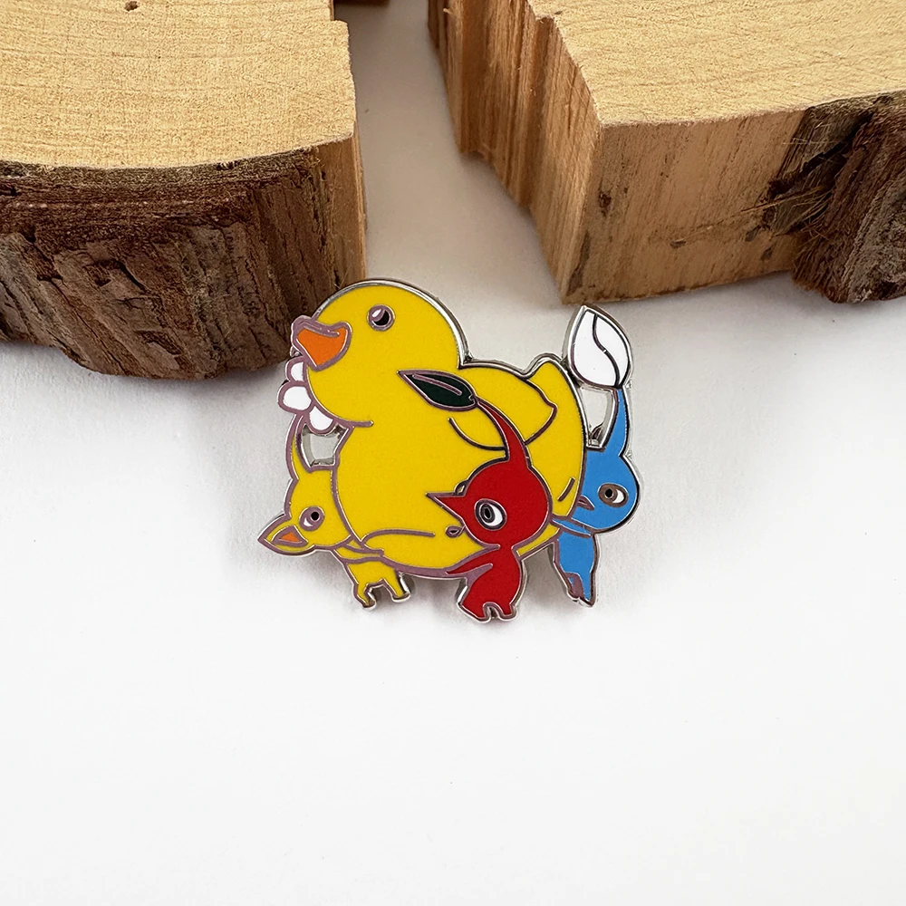 Niedliche Pikmmin- und Enten-Emaille-Brosche, Spielfigur, periphere Anstecknadel, Cartoon-Schmuck, Kindergeschenk, Gamer, zum Sammeln von Souvenirs – Detail 12