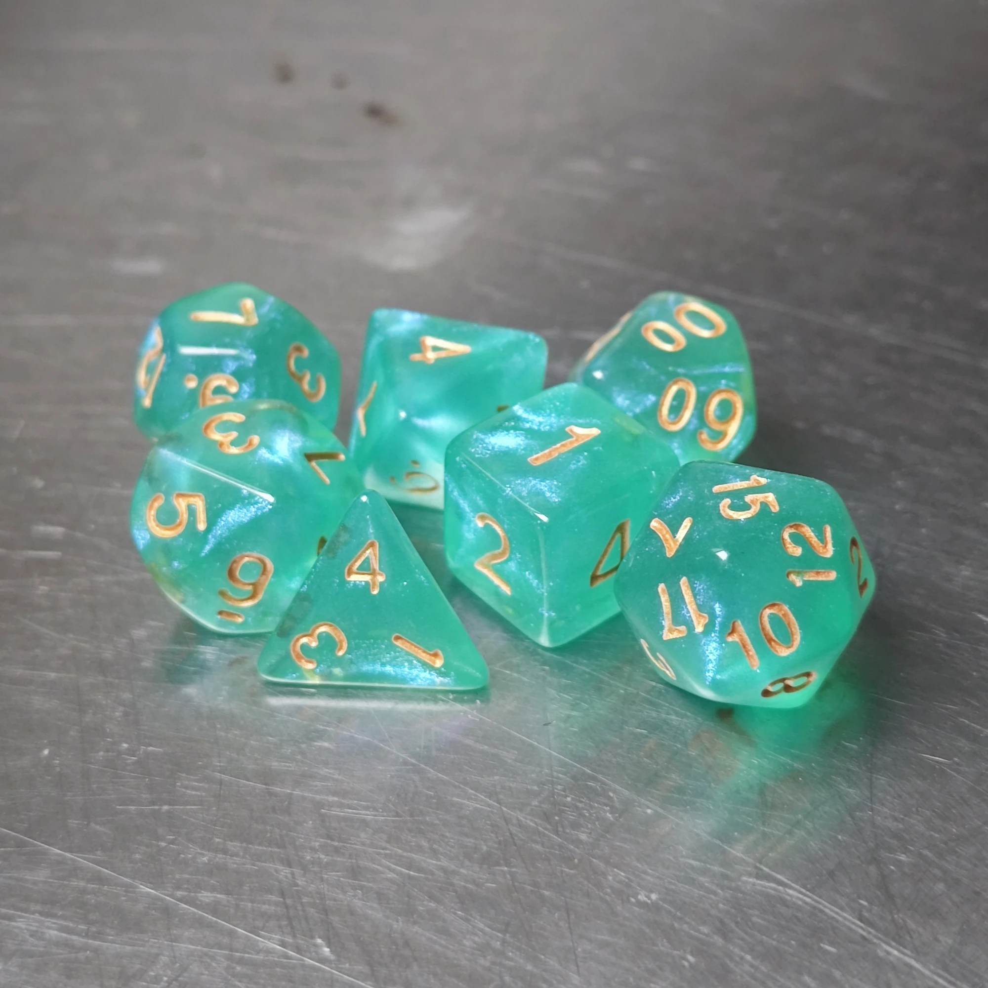 7 개/대 녹색 그라디언트 별이 빛나는 하늘 다면체 주사위 D&D COC 주사위 D4 D6 D8 D10 D% D12 D20 테이블 게임 DND RPG