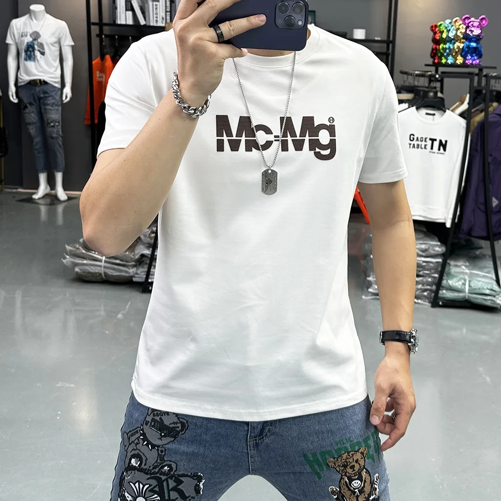 

2022 New Men's T-shirt Korean Fashion Embroidery Little Bee Male Handsome Spring Summer Luxurious Short Sleeve Tees Clothing