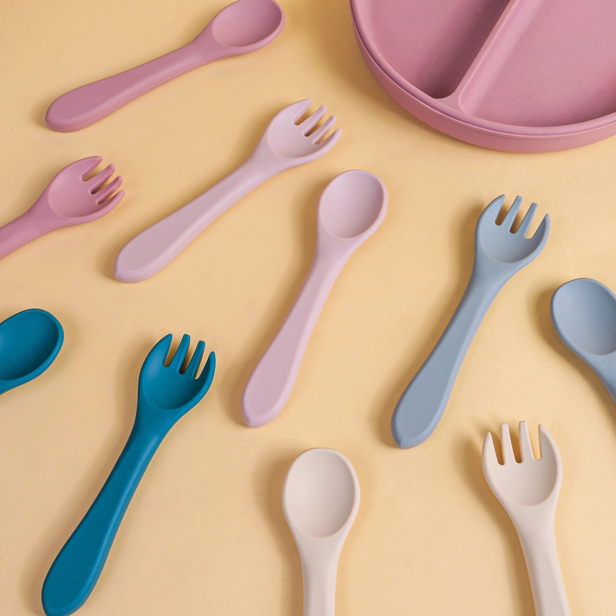 2Pcs/Set Soft Silicone Baby Training Spoon Fork Set BPA Free Kids Safety Non-Slip Tableware Infant Toddler Feeding Accessories 4