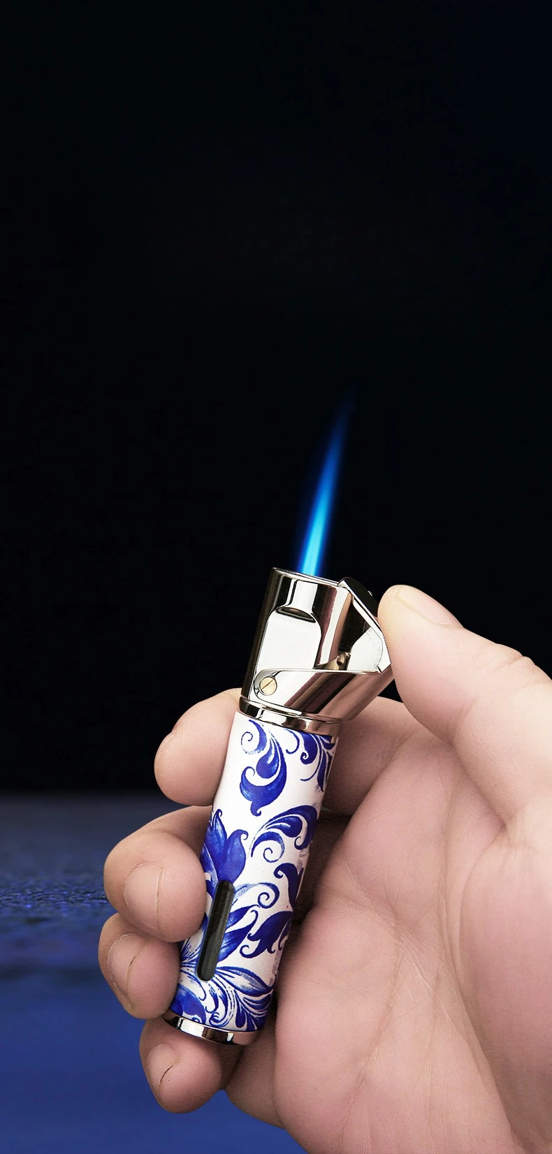 Description Picture 6 of itemFashionable Blue and White Porcelain Pattern Inflatable Lighter, Personalized Portable Cigarette Lighter, Cigarette Accessories