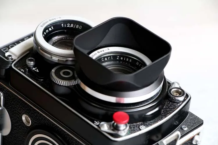 

Camera Lens Hood Metal For 2.8F 2.8C 2.8D 2.8FX GX Rollei Bay-3 Mount