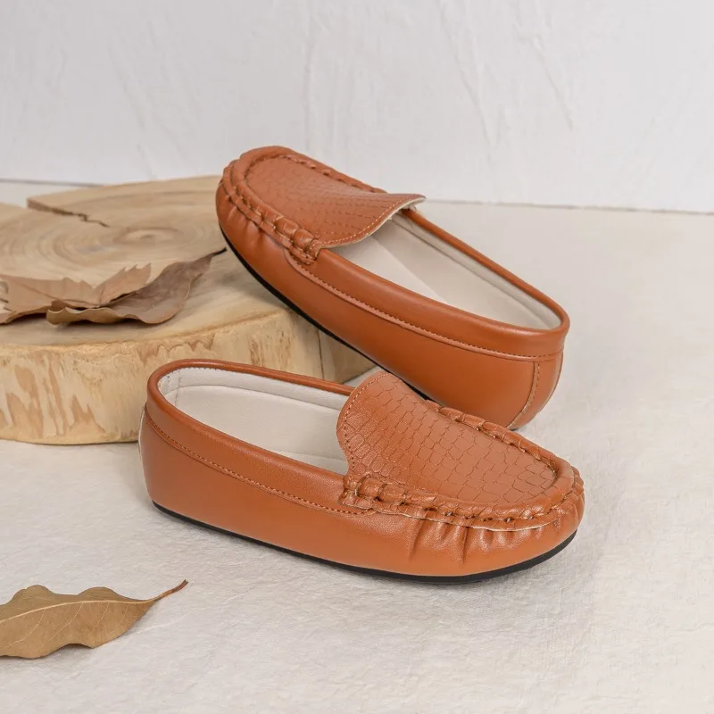 Simple New Boys Catwalk Leather Shoes 2025 Versatile Kids School Formal Uniform Flat Shoes Children Causal Performance Loafers