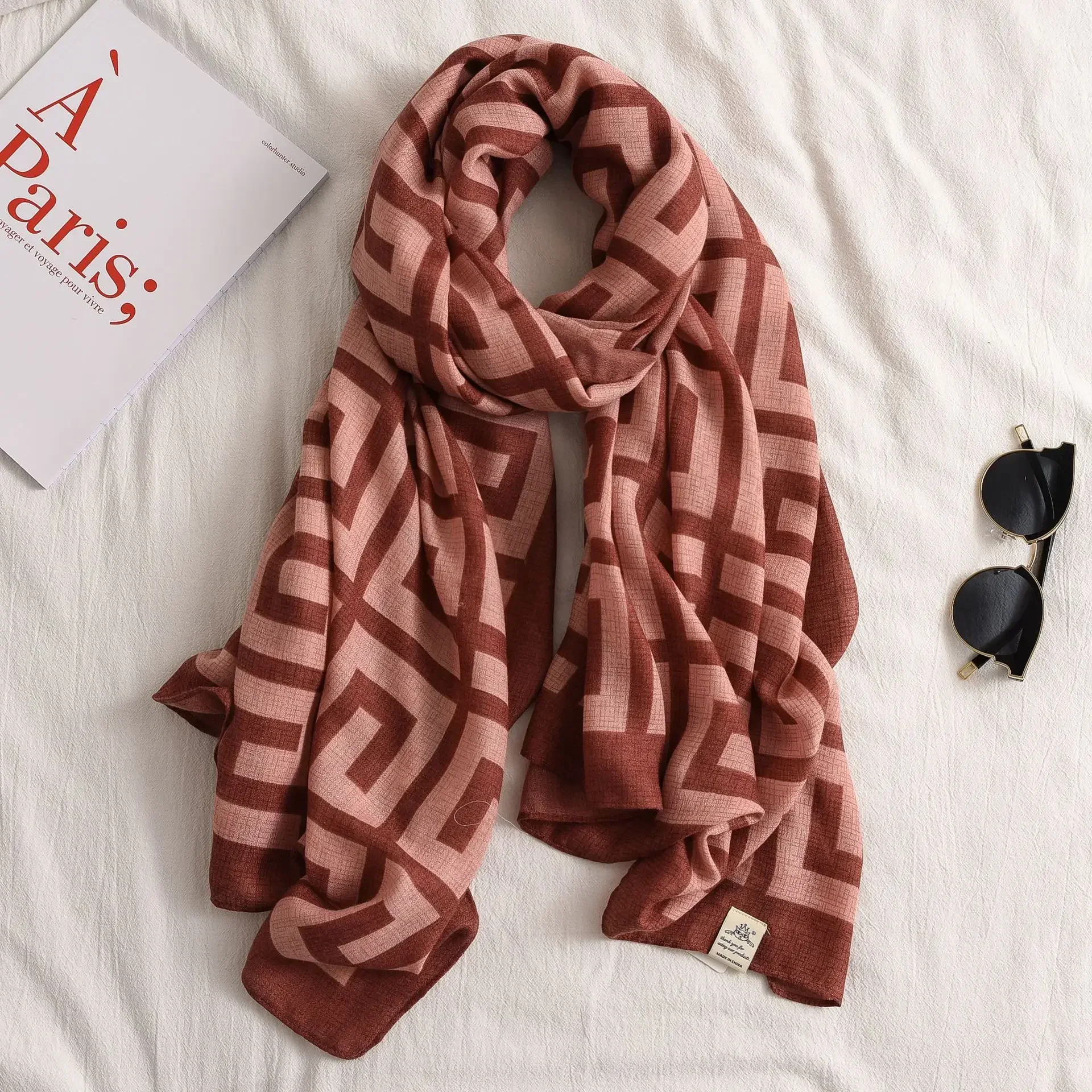 2024 Women's New Cotton Hemp Hand Towel Four Seasons Travel Multi-purpose Luxury Shawl Scarf Beach Scarf Headscarf