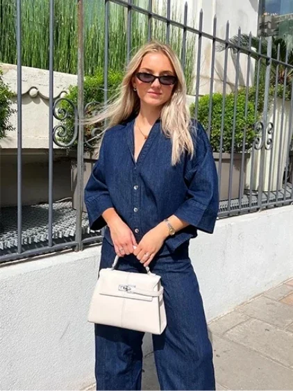 حقيبة JW PEI شبه منحرفة، وهي حقيبة كتف نسائية أنيق...