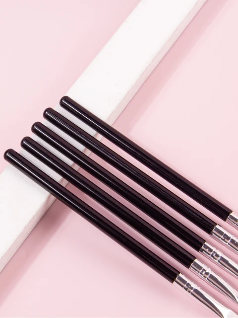 40752-856a7e.jpg 5-Piece Eyeshadow Brush Set with Heart-Shaped Sponge – Smooth and Precise Application