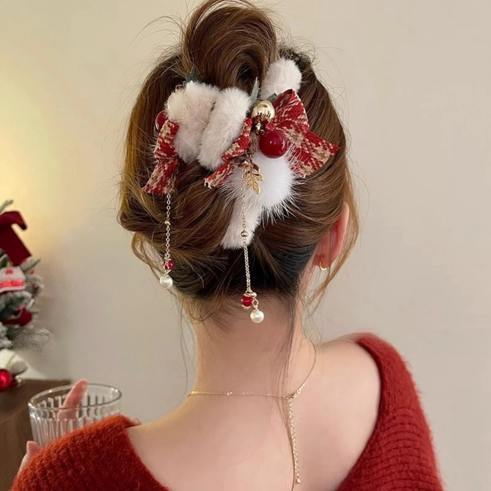 1PC Christmas Plush Hair Clips Set: Festive Bow&Bell Details, Fluffy Pom - Pom Design, Cute Hair Accessories For Holiday Parties