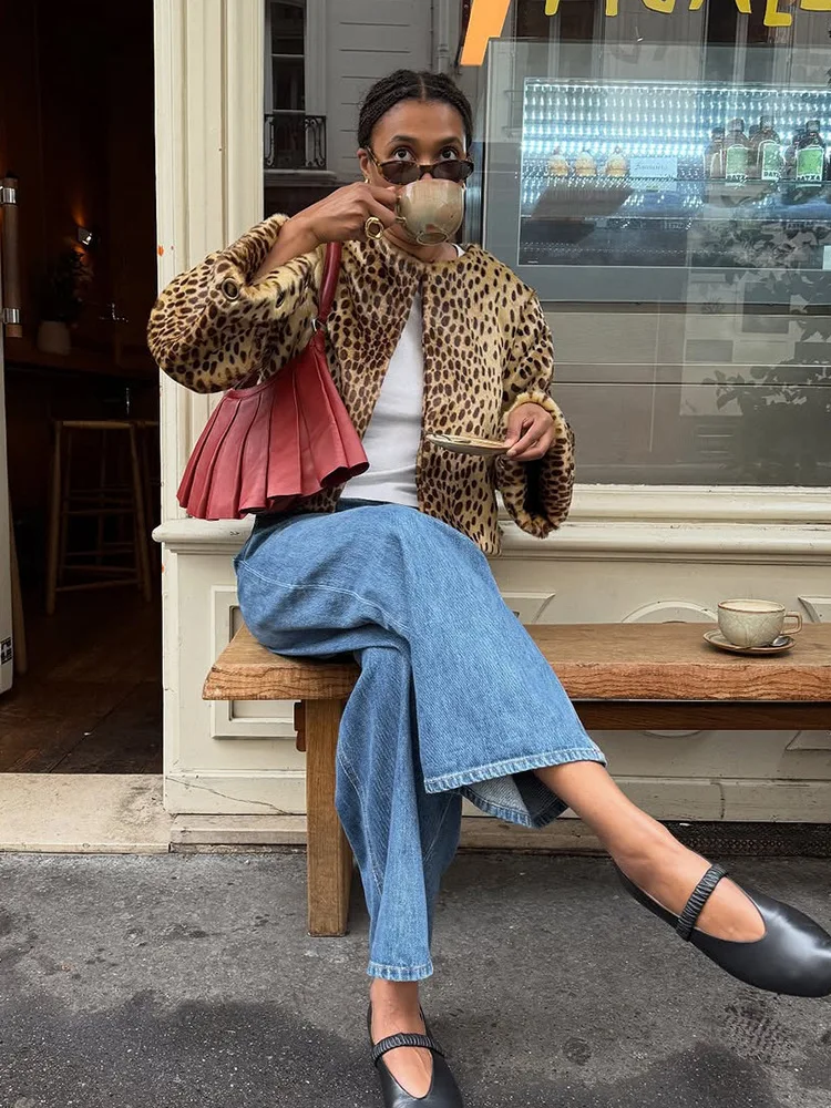 New Outerwear Women's Winter Jacket Fashionable Casual Style Warm Leopard Print Short Jacket Women 2025 Autumn Winter New Style - 5